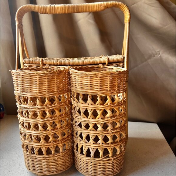 Vintage Handwoven Rattan Bottle Holder Caddy With Bamboo Handle - Picture 3 of 12